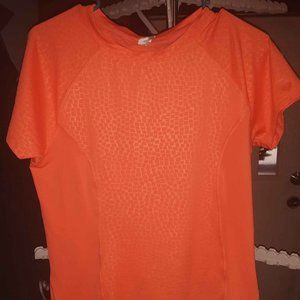 Under Armour Women's Activewear Shirt Medium